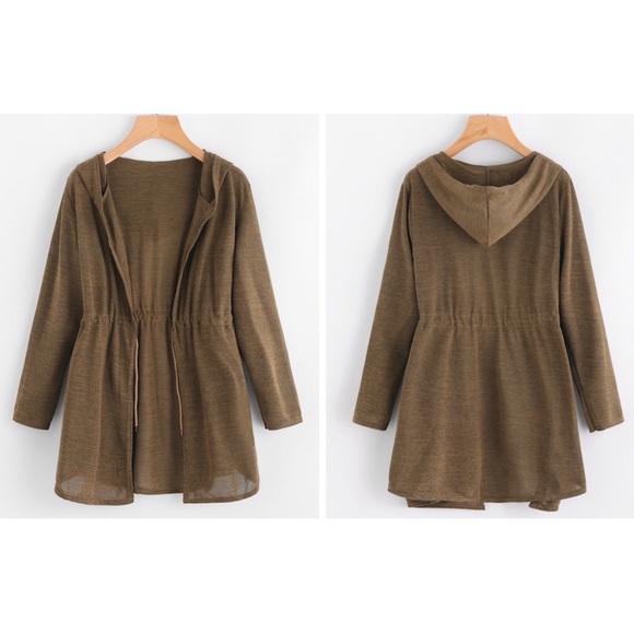 Sweaters - ❤️ 3 for $15 ❤️ Green Hooded Cardigan